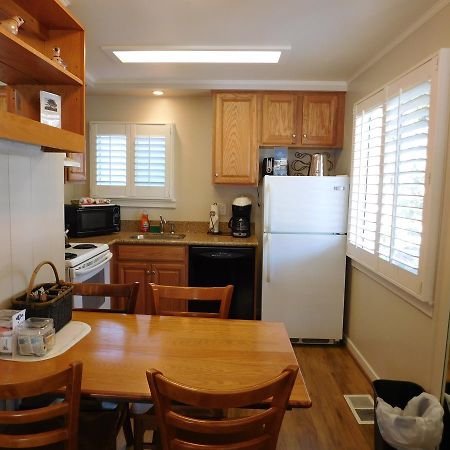 Pine Acres Lodge Pacific Grove Eksteriør bilde